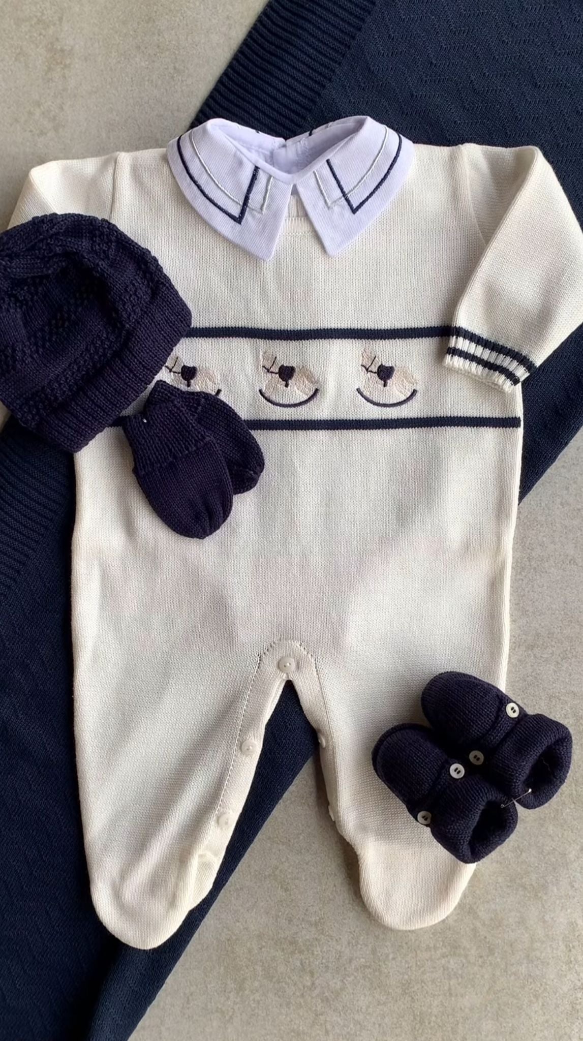 Kit Saída Maternidade Personalizável Completo Cavalinho Azul | Personalize Com o Nome do Seu Príncipe